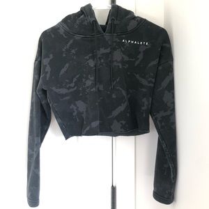Cropped Alphalete hoodie